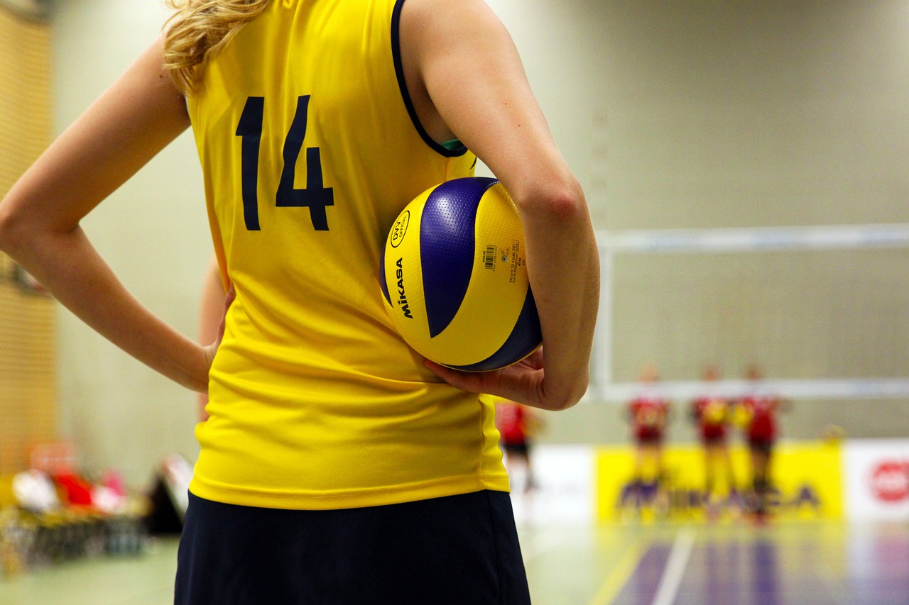 VOLLEYBALL